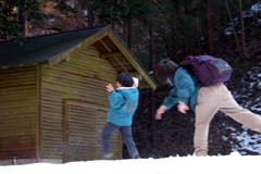 Snowball Fight　雪合戦